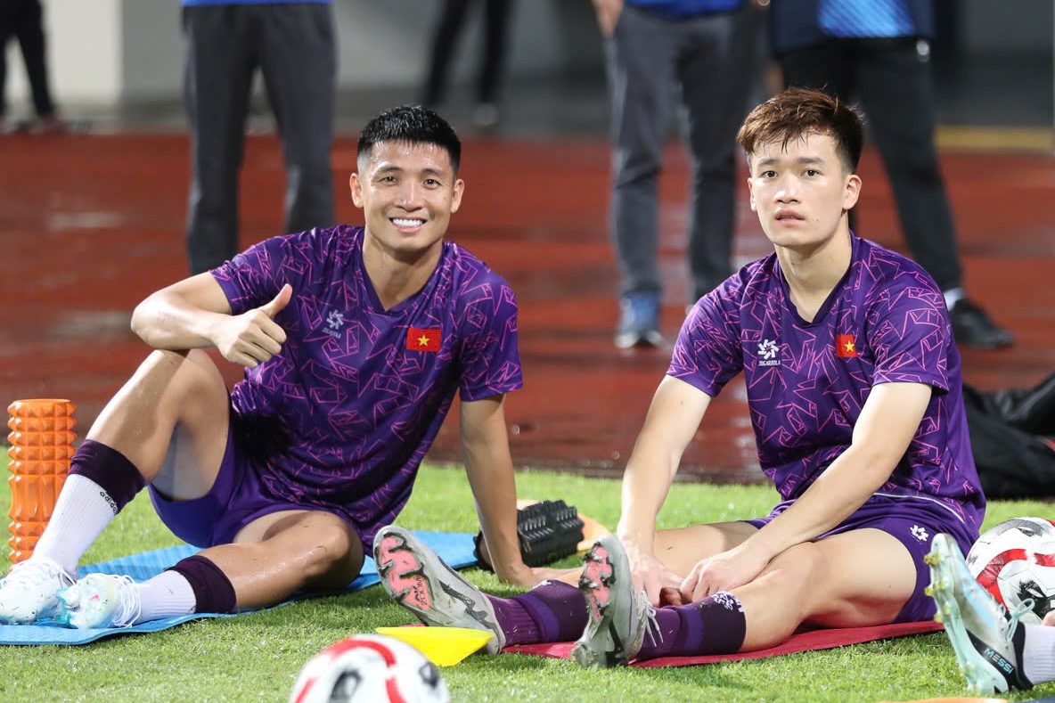 Quang Hải gặp vấn đề khi sang Singapore 4