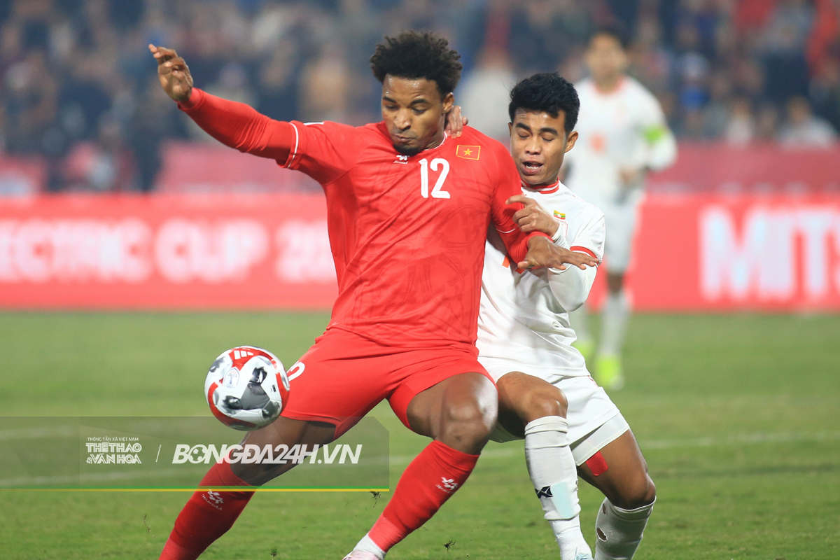 Son vs cau thu Myanmar 21/12
