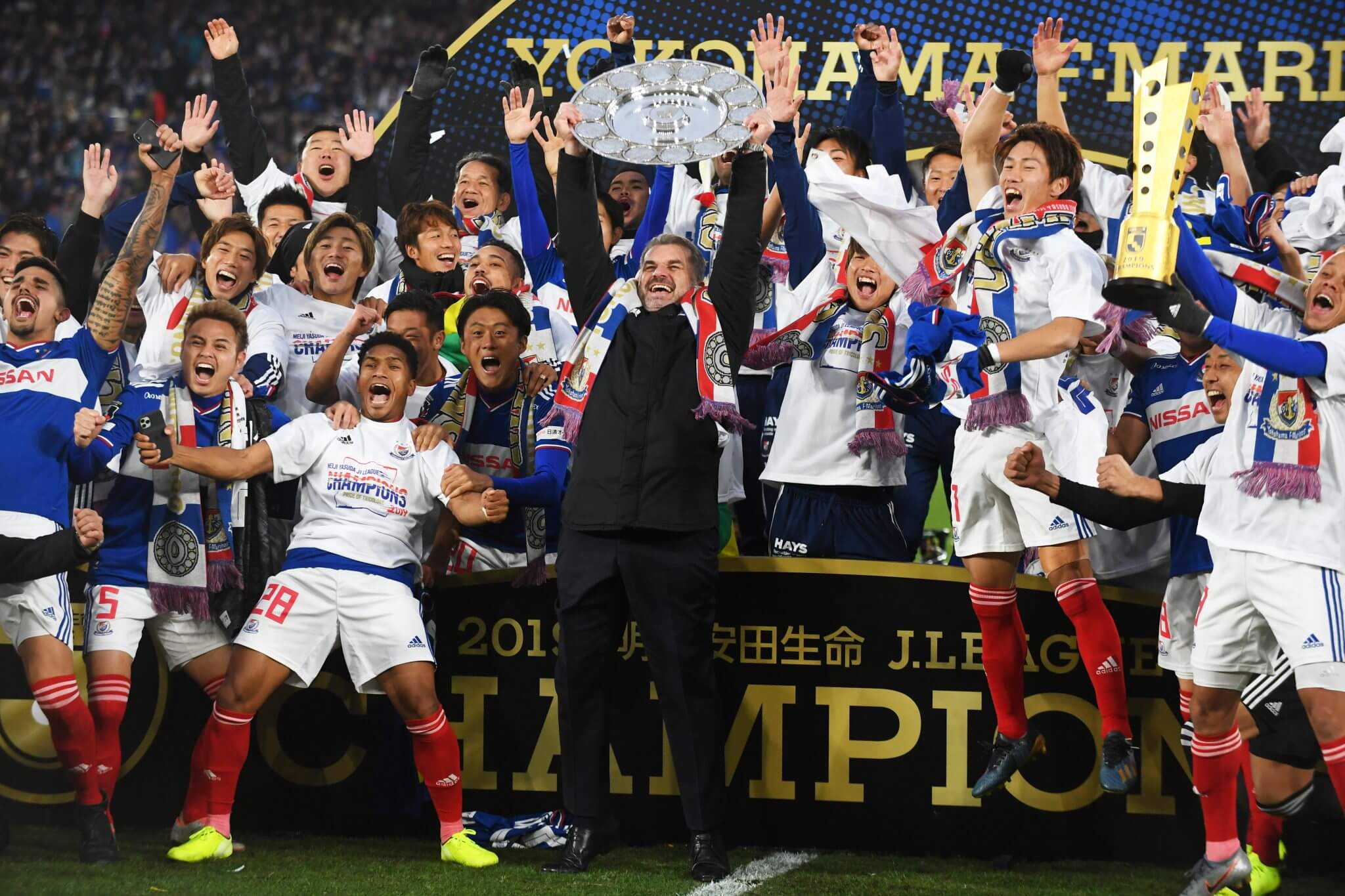Sự tích Cứ sang mùa hai là có cup của Ange Postecoglou 4